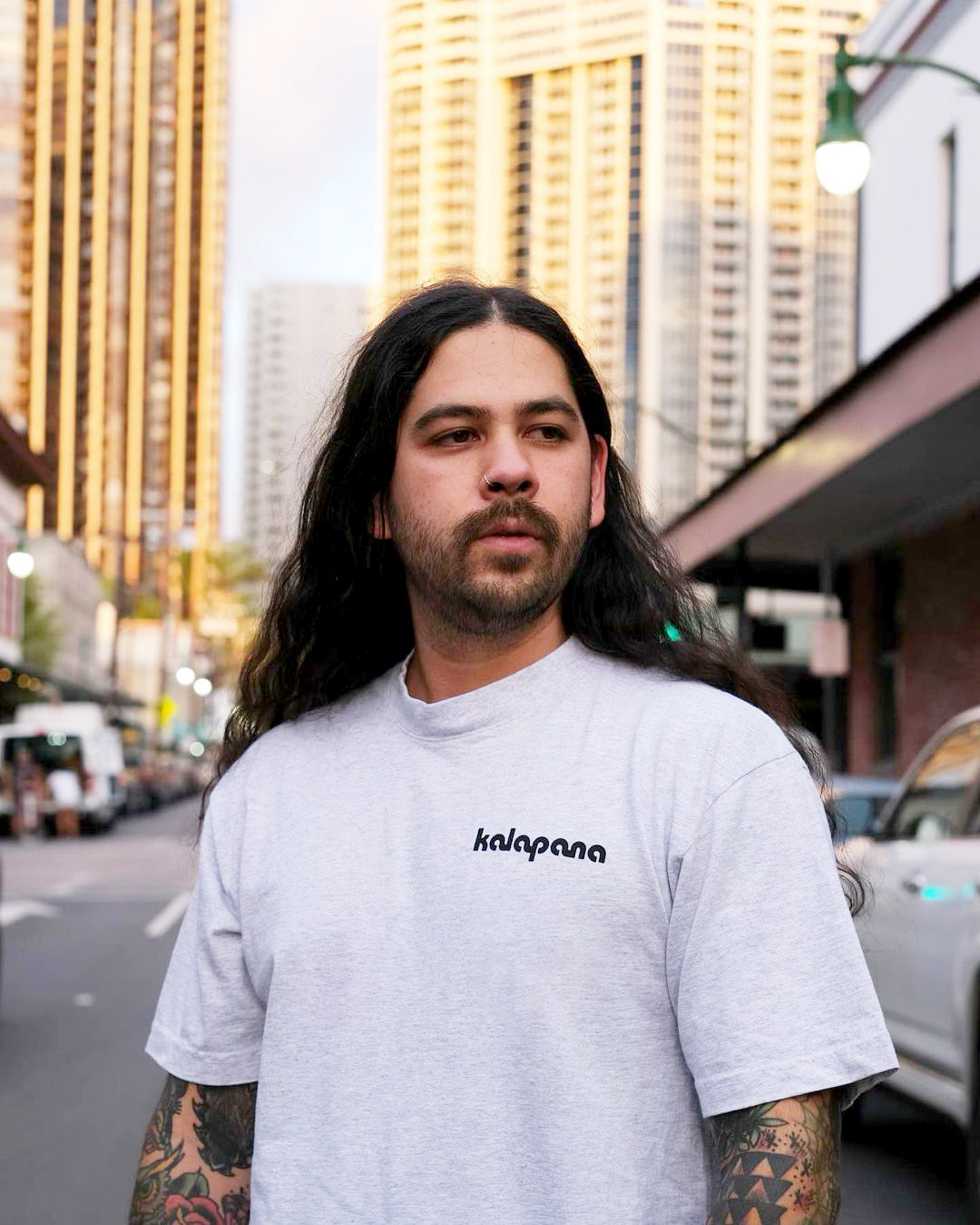 トヨタ ハワイックス カラパナ「Going Going Gone」Tシャツ - アスレチックグレー