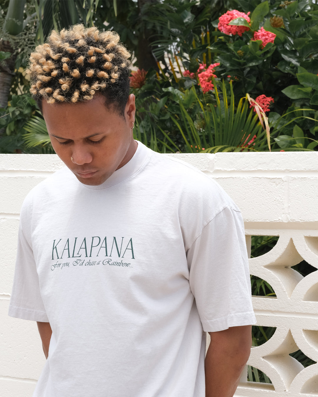 カラパナ（For You）I'd Chase A Rainbow Tシャツ（セメント）